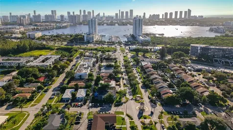 2335 NE 172 Nd North Miami Beach FL 33160