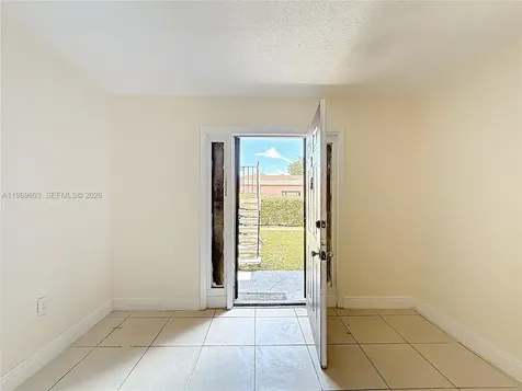 2335 NE 172 Nd North Miami Beach FL 33160
