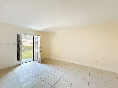 2335 NE 172 Nd North Miami Beach FL 33160