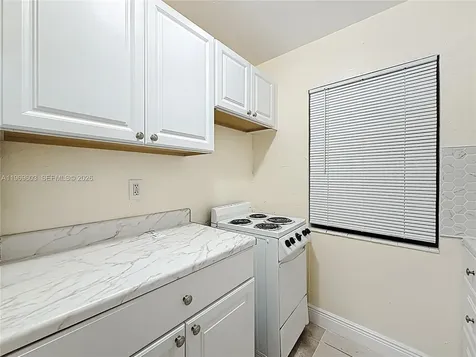 2335 NE 172 Nd North Miami Beach FL 33160