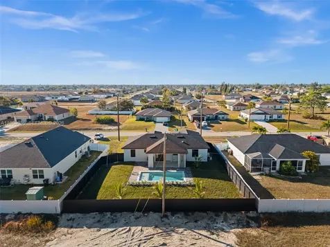 1621 NW 23rd Terrace Cape Coral FL 33993