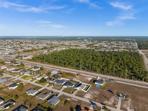 1621 NW 23rd Terrace Cape Coral FL 33993