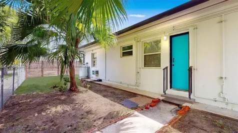 2499 SW 27th Street Miami FL 33133