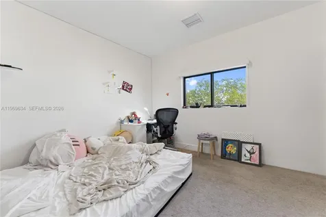4440 NW 8th Court Plantation FL 33317