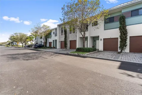 4440 NW 8th Court Plantation FL 33317