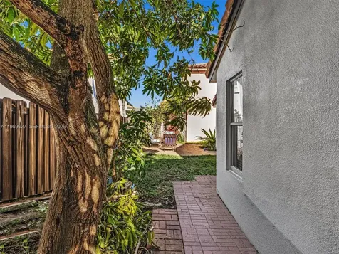 9166 SW 168th Court Miami FL 33196