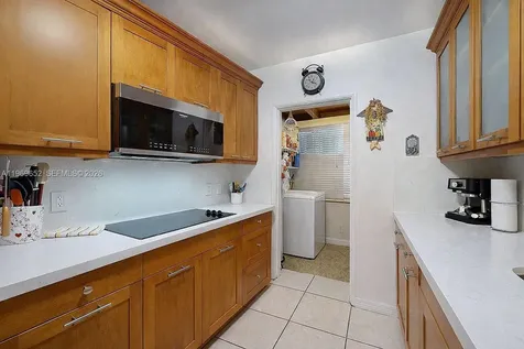 1611 SW 21st Street Miami FL 33145
