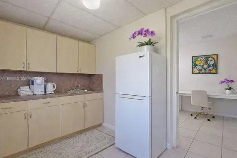 1611 SW 21st Street Miami FL 33145
