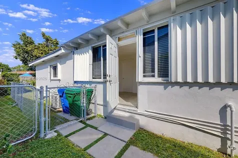1611 SW 21st Street Miami FL 33145