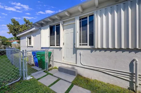 1611 SW 21st Street Miami FL 33145