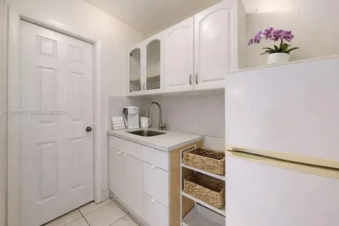 1611 SW 21st Street Miami FL 33145