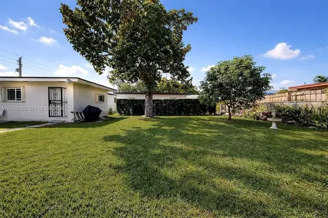 1611 SW 21st Street Miami FL 33145