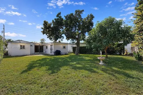 1611 SW 21st Street Miami FL 33145