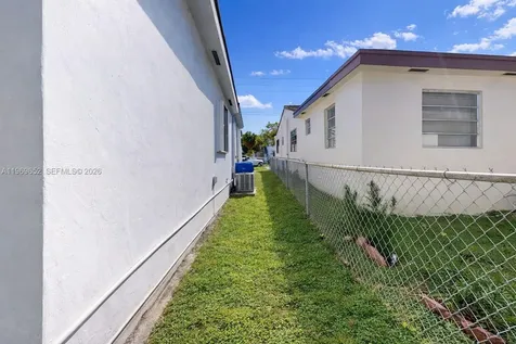 1611 SW 21st Street Miami FL 33145