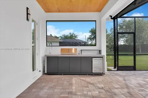 520 Caroline Drive Vero Beach FL 32968