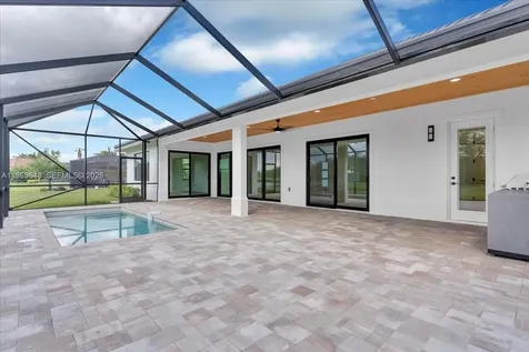 520 Caroline Drive Vero Beach FL 32968