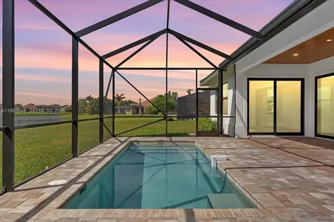 520 Caroline Drive Vero Beach FL 32968