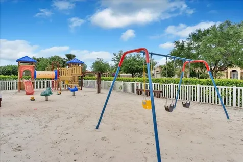 520 Caroline Drive Vero Beach FL 32968