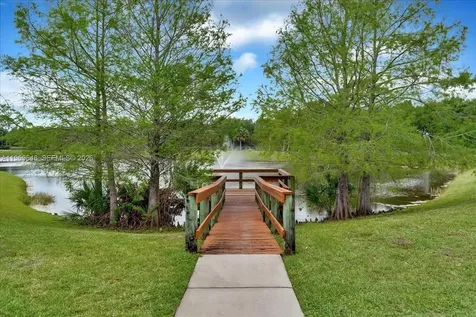 520 Caroline Drive Vero Beach FL 32968