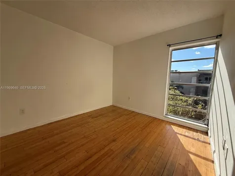 4845 NW 7th Street Miami FL 33126