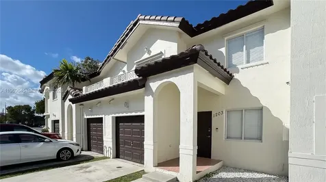 8902 NW 109th Court Doral FL 33178