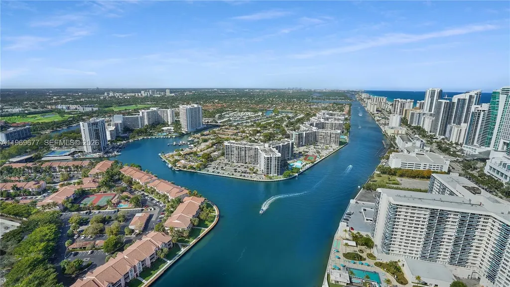 4010 S Ocean Drive Hollywood FL 33019