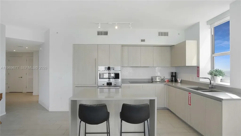 4010 S Ocean Drive Hollywood FL 33019
