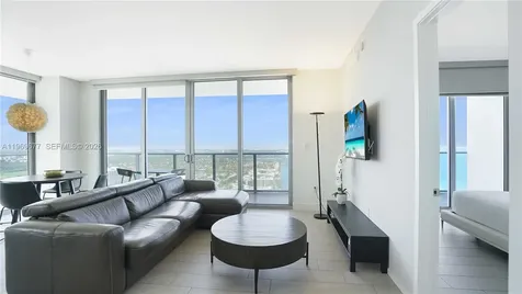 4010 S Ocean Drive Hollywood FL 33019