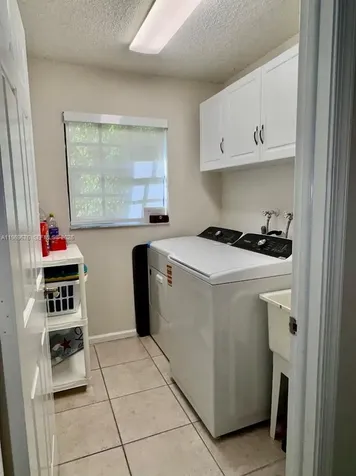 1080 NW 100th Way Plantation FL 33322