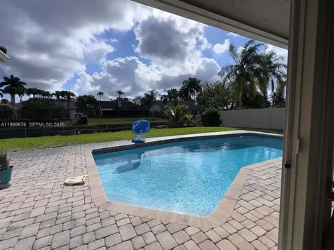 1080 NW 100th Way Plantation FL 33322