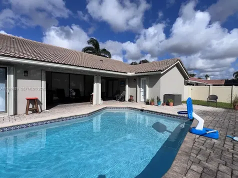1080 NW 100th Way Plantation FL 33322