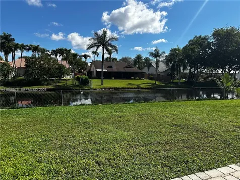 1080 NW 100th Way Plantation FL 33322