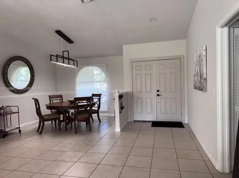 1080 NW 100th Way Plantation FL 33322