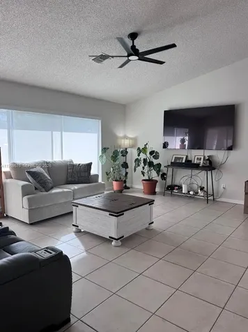 1080 NW 100th Way Plantation FL 33322