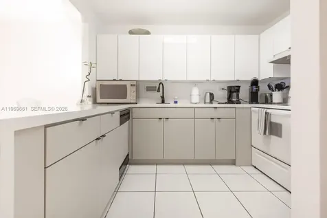 2301 Collins Avenue Miami FL 33139