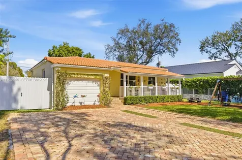 5851 SW 15th Street West Miami FL 33144