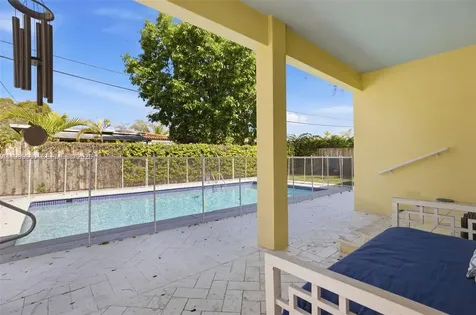 5851 SW 15th Street West Miami FL 33144