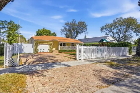 5851 SW 15th Street West Miami FL 33144