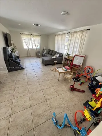 19520 SW 128th Avenue Miami FL 33177