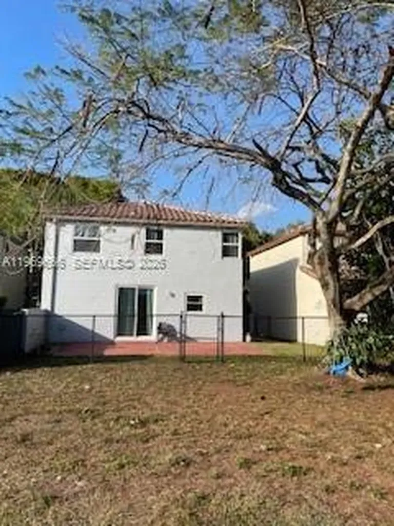 11712 SW 1st Street Coral Springs FL 33071