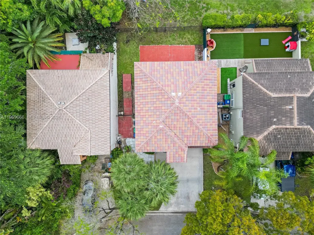 11712 SW 1st Street Coral Springs FL 33071