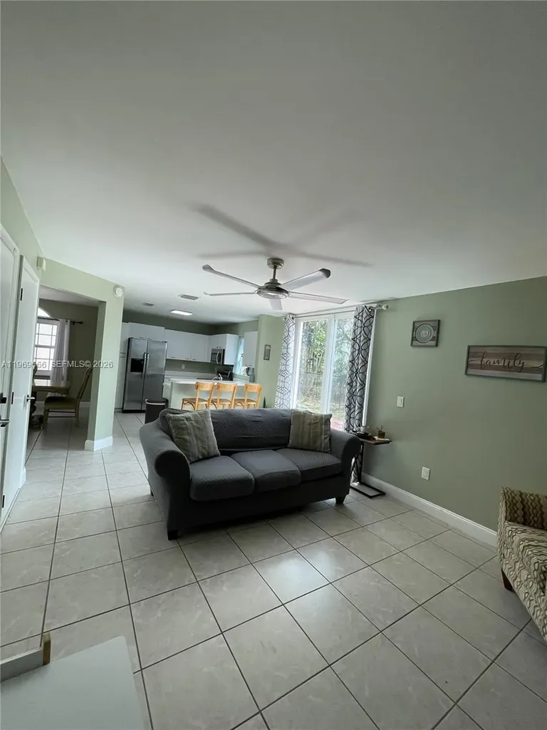 11712 SW 1st Street Coral Springs FL 33071