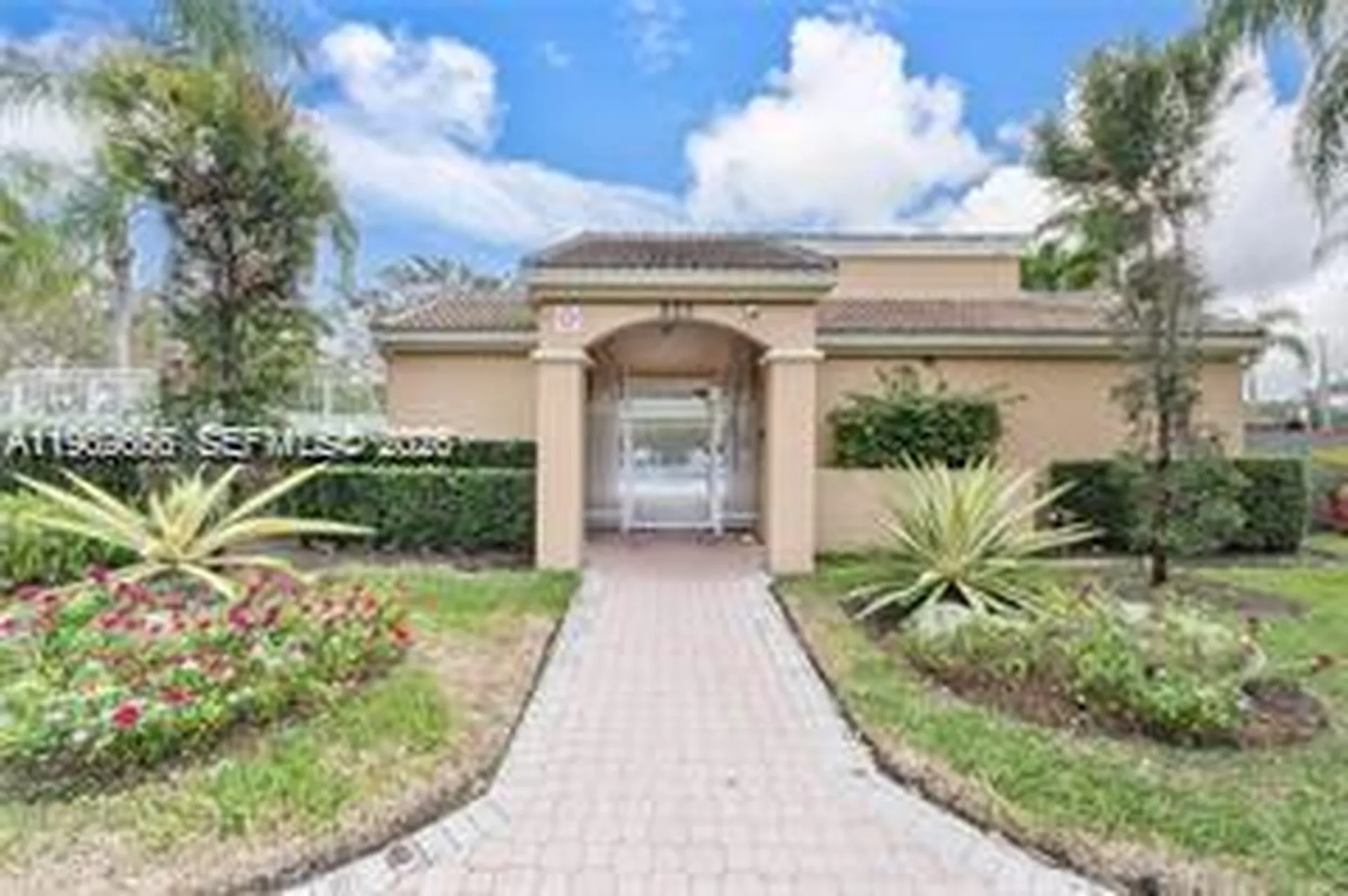 11712 SW 1st Street Coral Springs FL 33071