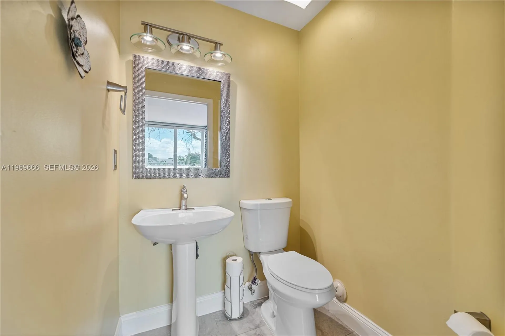 11712 SW 1st Street Coral Springs FL 33071