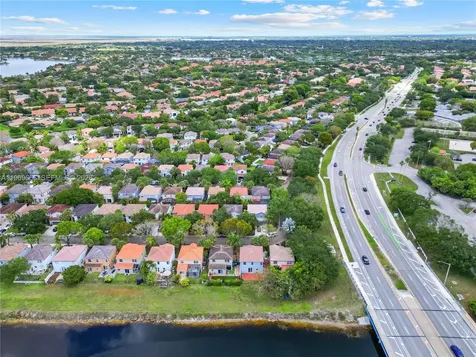 11712 SW 1st Street Coral Springs FL 33071