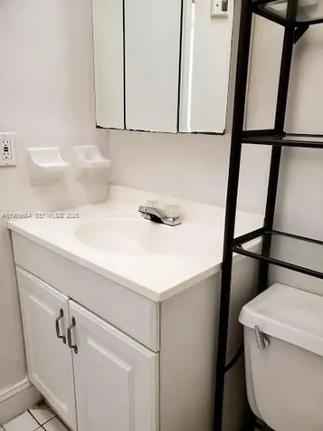 10090 NW 80 Court Hialeah Gardens FL 33016