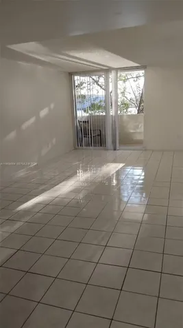 10090 NW 80 Court Hialeah Gardens FL 33016