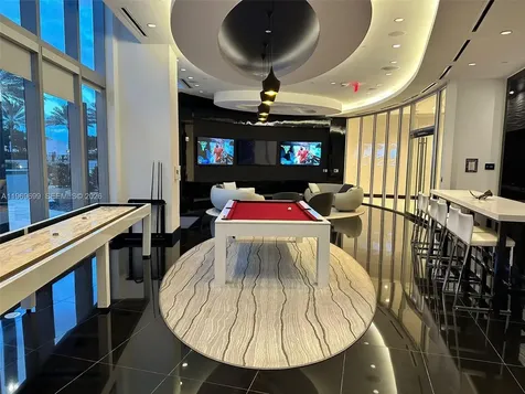 851 NE 1st Avenue Miami FL 33132