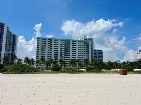 2899 Collins Avenue Miami Beach FL 33140