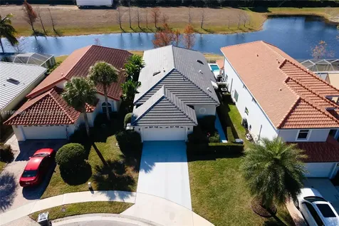 2668 Country Golf Drive Wellington FL 33414